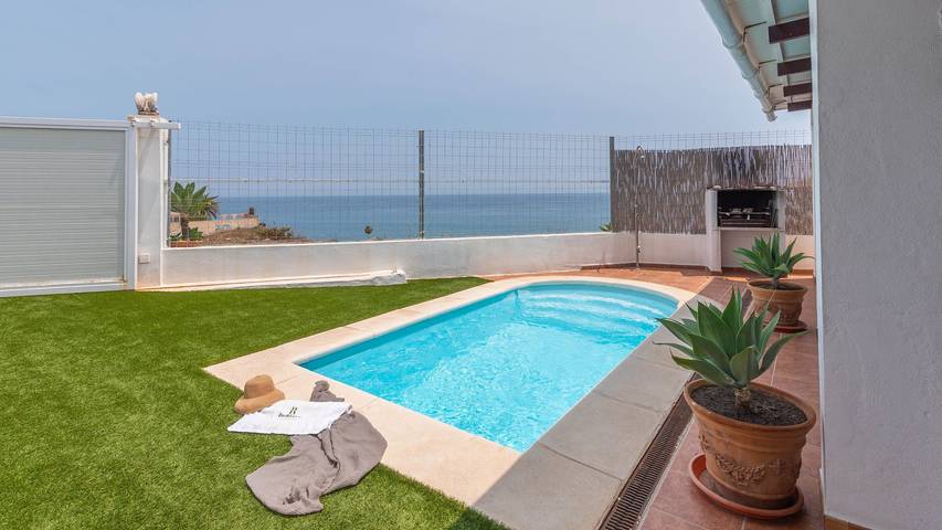 Villa voor 4 personen, met zwembad in Torrox Costa