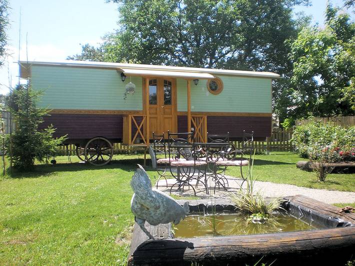 Chambre d’hôte pour 4 personnes, avec Jardin dans Puits-et-Nuisement
