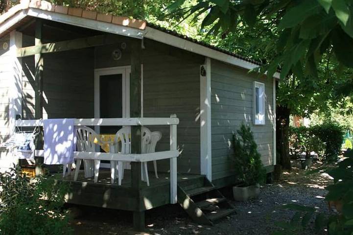 Chalet pour 4 personnes, avec Terrasse et Piscine