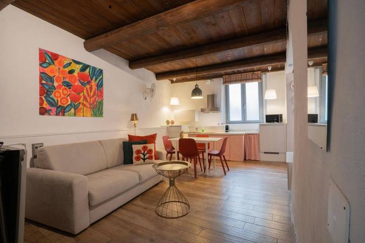 Appartement de vacances pour 4 personnes, avec vue ainsi que piscine et jardin, animaux acceptés