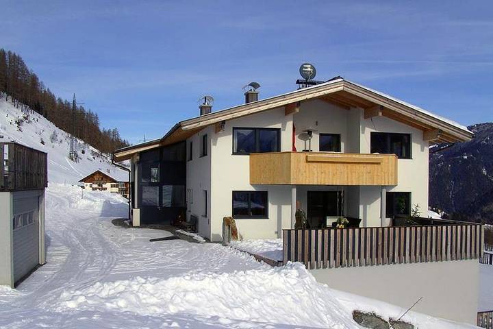 Ganze Ferienwohnung, Ferienwohnung mit großem Garten in Stubaier Alpen, Gries am Brenner