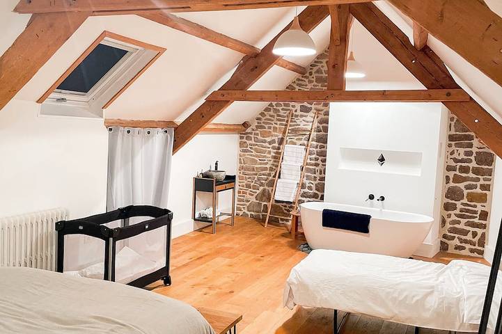 Location de vacances pour 16 personnes, animaux acceptés à Gavray - 2