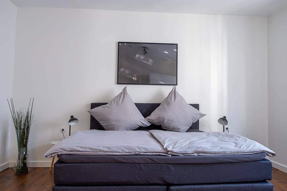 Ganze Wohnung, Urlaub im Weingut -  Ferienwohnung \"Bienengarten\" in Koblenz in Güls, Koblenz