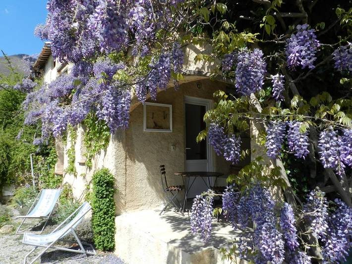 Location de vacances pour 2 personnes, avec jardin dans les Alpes-de-Haute-Provence - 4