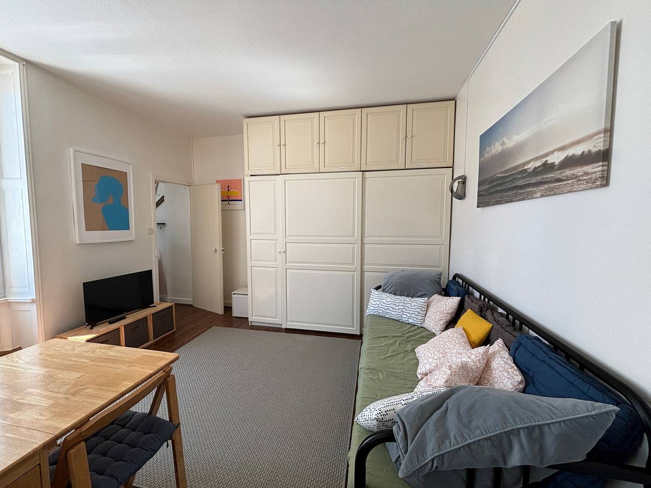 Entire apartment, Charming 2-Star Apartment for 4, Downtown and Close to Beach in Les Sables-d'Olonne, Vendée