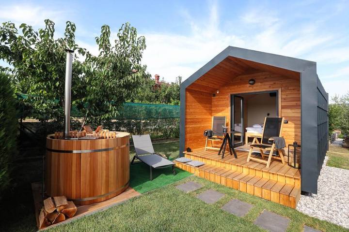 Camping für 2 Personen, mit Terrasse und Ausblick sowie Garten in Slowenien - 4