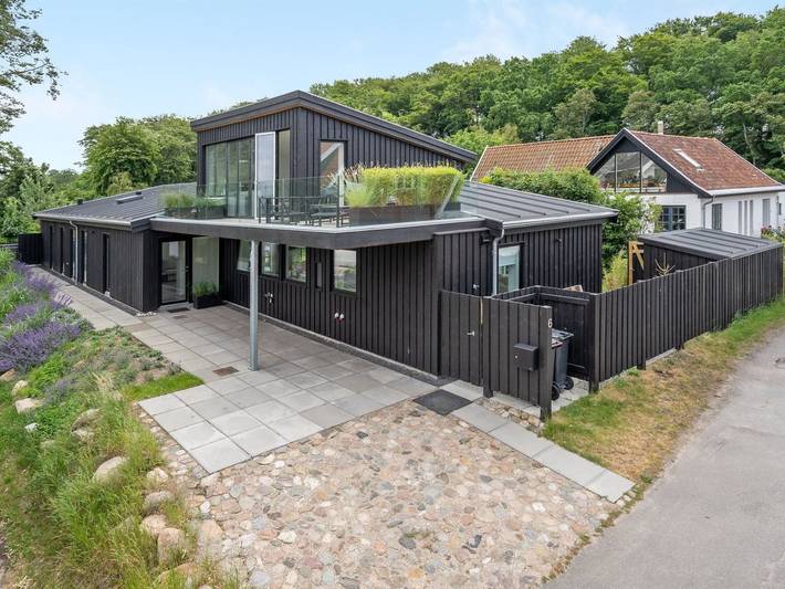 Ferienhaus mit Meerblick für 8 Personen, mit Terrasse in Gilleleje