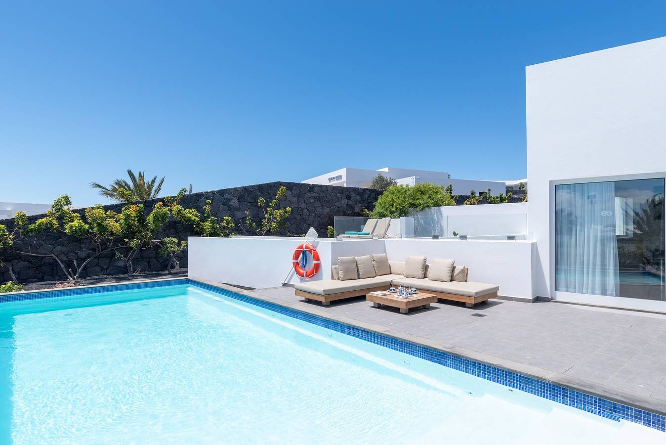 Villa de vacances « Ereza Villas Royal Deluxe Hoopoe-10 » avec vue sur la montagne, Wi-Fi et climatisation in Montaña Roja, Yaiza