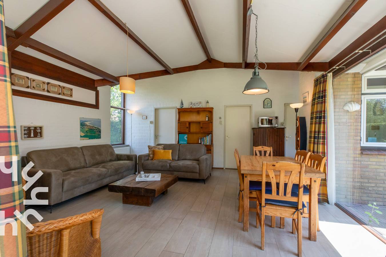 Detached 6 person bungalow within walking distance of the beach and center of Zoutelande in Zoutelande, Walcheren