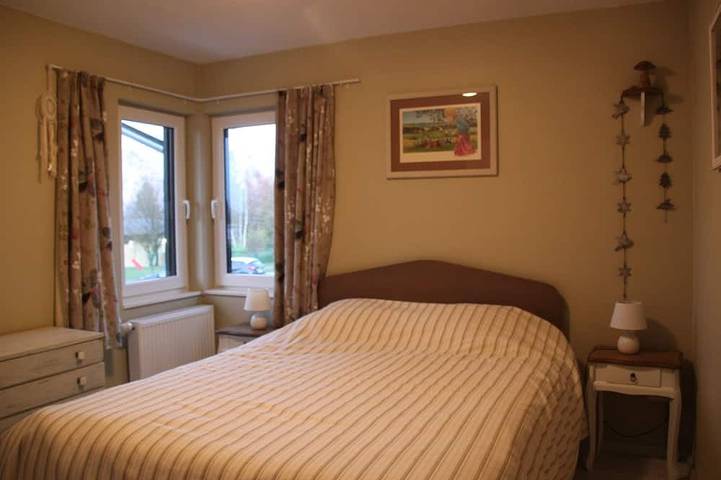 Gîte pour 6 personnes, avec jardin et jacuzzi à Chiny - 4