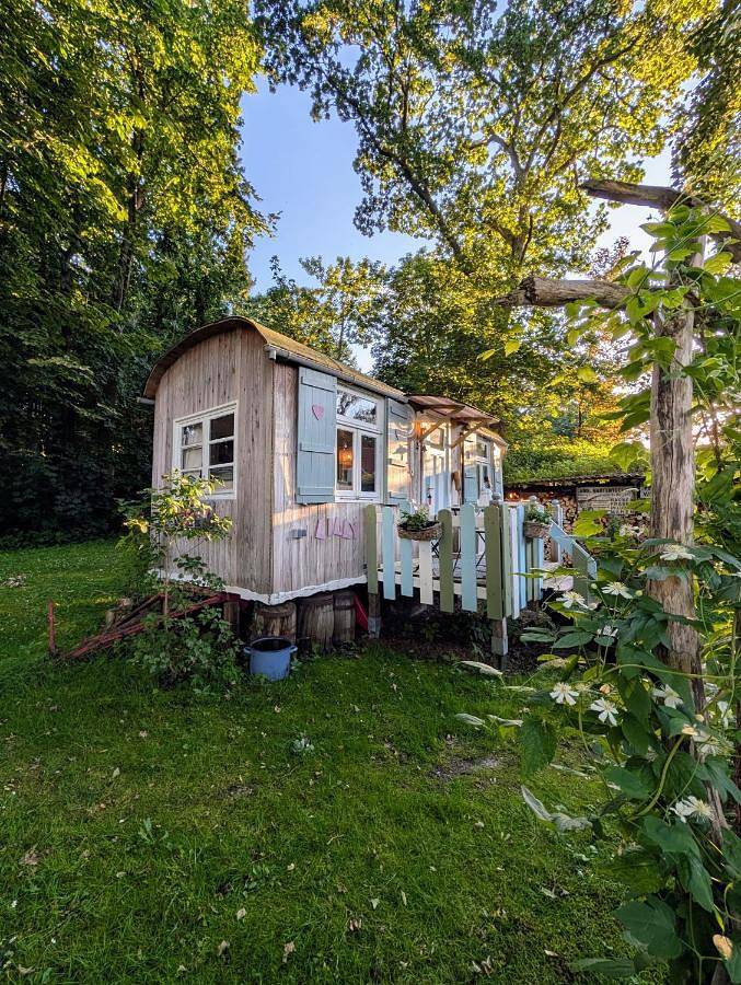 Ferienwohnung für 2 Personen, mit Terrasse und Garten sowie Ausblick