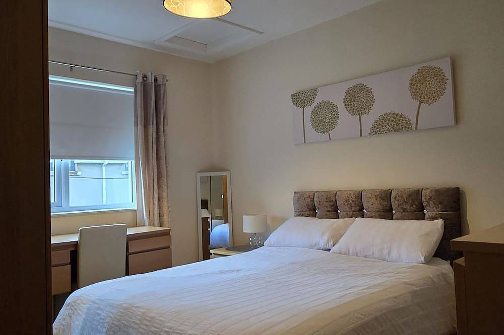 Ganze Wohnung, Apartment-Balkon-Eigenes Badezimmer-2 in Carrickfergus, Grafschaft Antrim