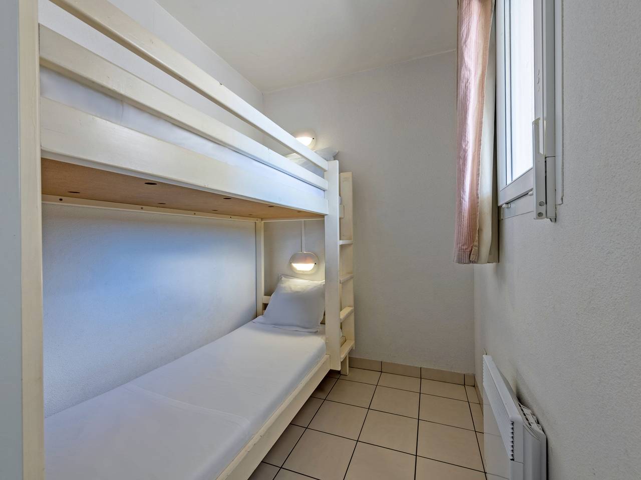 Appartement entier, Appartement de vacances pour 6 personnes avec sauna in Plougonvelin, Région de Brest
