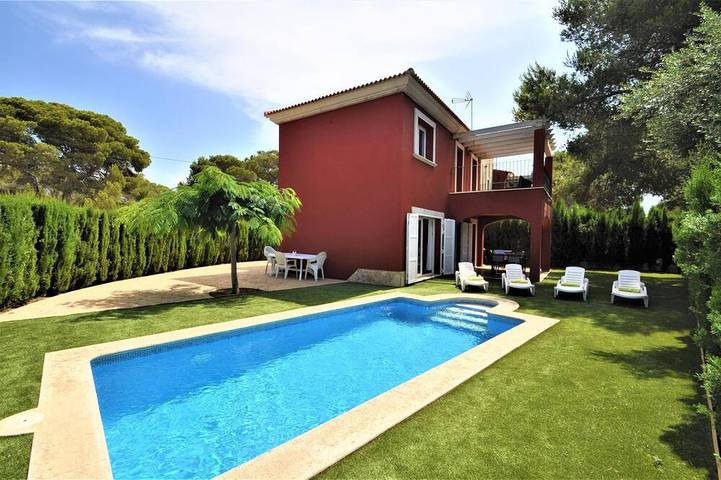 Villa für 8 Personen, mit Garten und Terrasse in Cala Pi