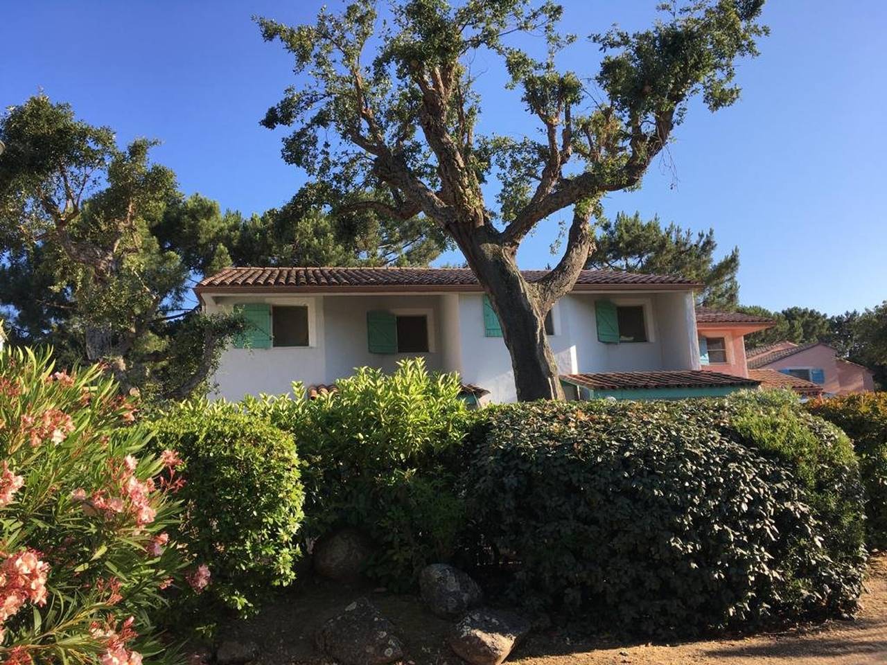 Mini-villa climatisée à 250m plage de St Cyprien in San Ciprianu, Lecci