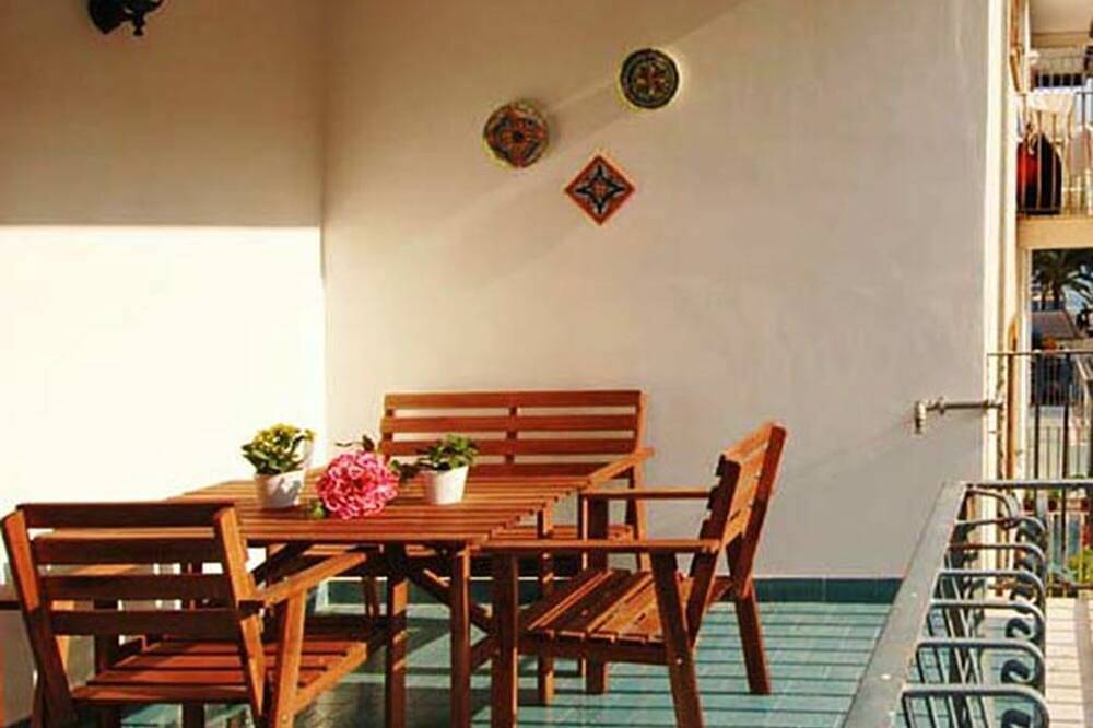 Entire apartment, Mirtillo, Close to the Beach, Private terrace by Amalfivacation.it in Minori, Amalfi Coast