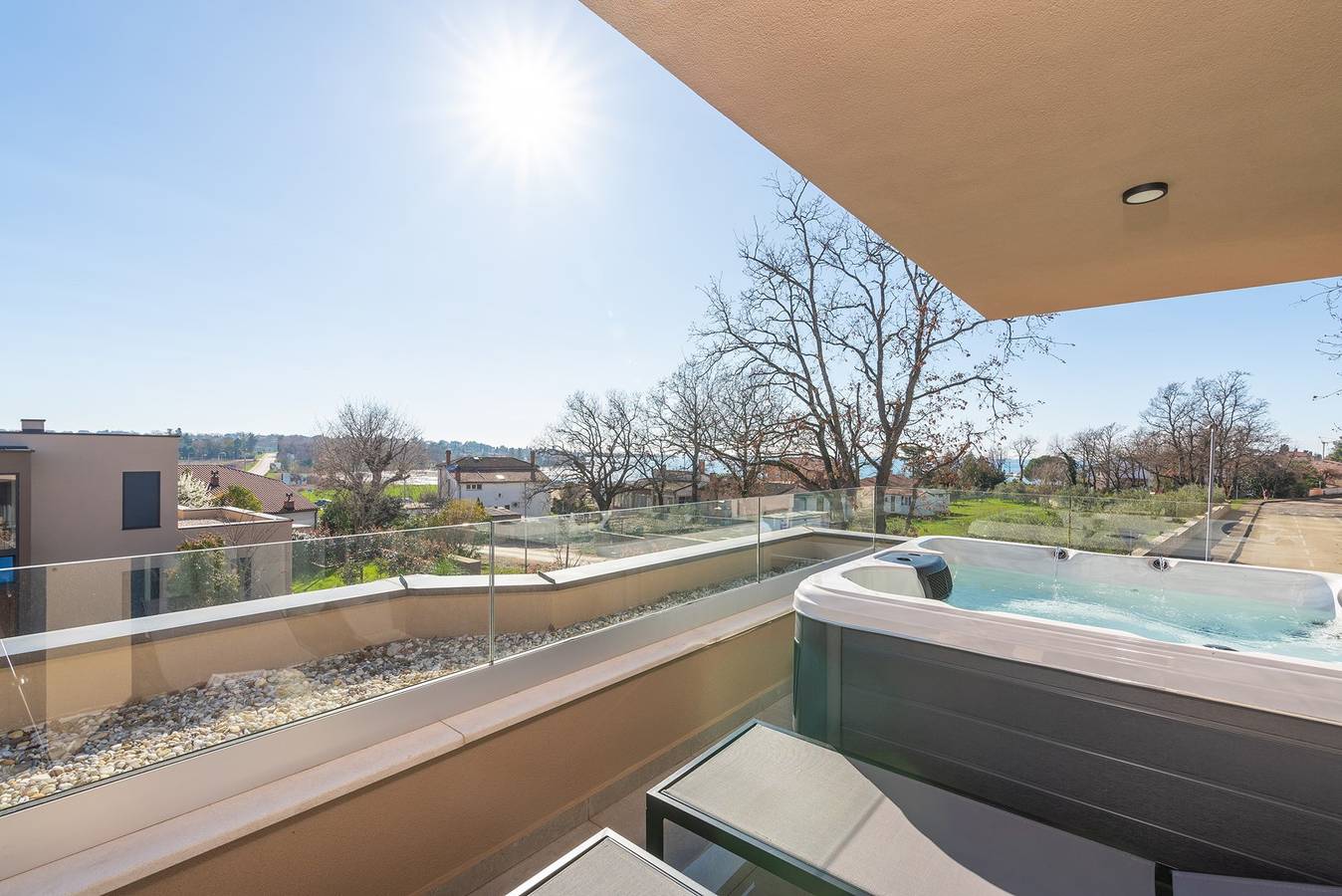 Ganze Wohnung, Luxuriöses Apartment mit Jacuzzi, Meerblick und Balkon in Istrien
 in Karigador, Općina Brtonigla