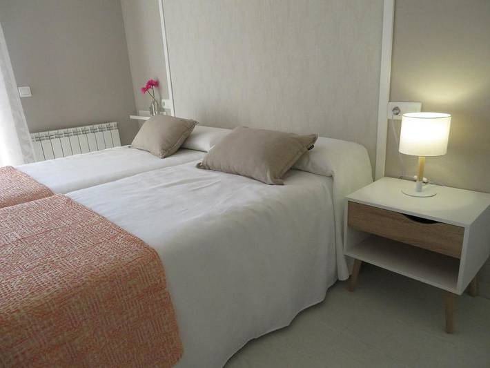 Gîte pour 5 personnes, avec vue ainsi que balcon et piscine, adapté aux familles à Alcañiz - 4