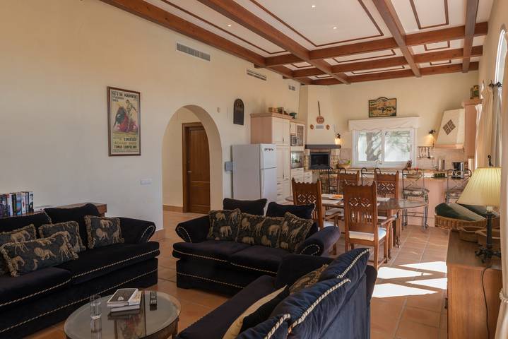 Casa rural para 6 personas, con jardín, Se admiten mascotas en Benalup-Casas Viejas - 4