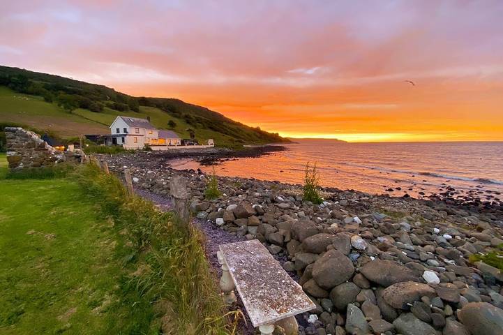 Holiday rental for 8 people, with hot tub and garden, with pets in County Antrim