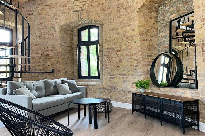 Ferienwohnung für 10 Personen, mit Whirlpool und Terrasse sowie Garten, mit Haustier