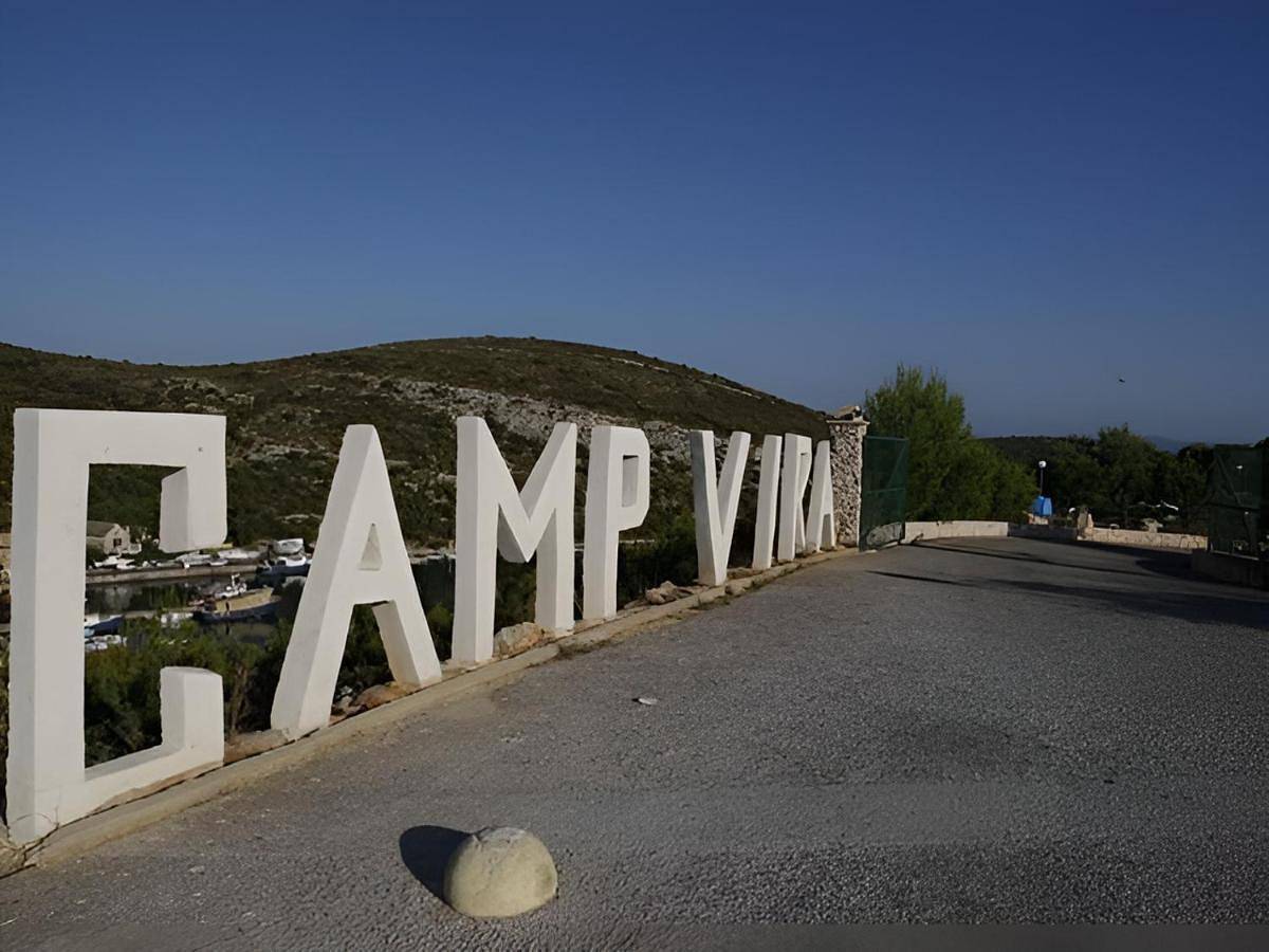 Kamp Vira Pitches in Ville de Hvar, Hvar