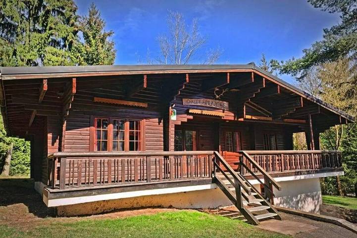 Ferienhaus für 18 Personen, mit Terrasse und Garten - 1
