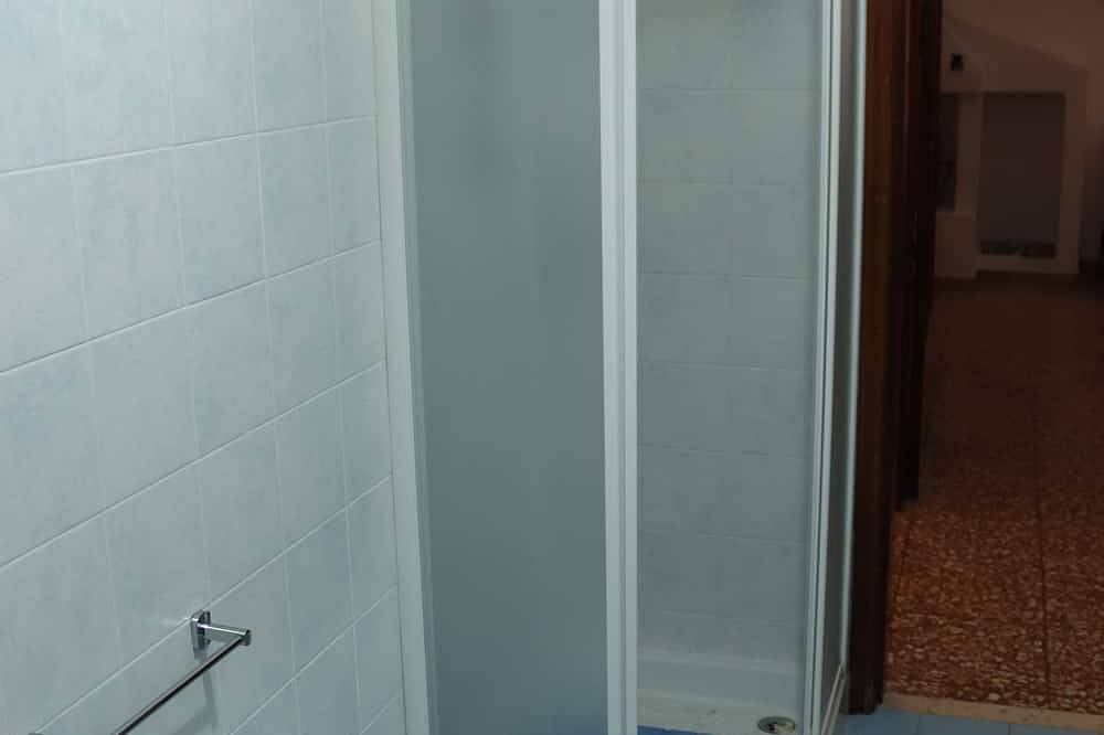 Appartement entier, Villa à 50 pas de la mer in Lido Gandoli, Leporano