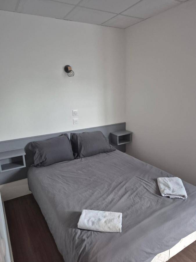 Location de vacances pour 3 personnes, avec vue, animaux acceptés à Champeix - 4