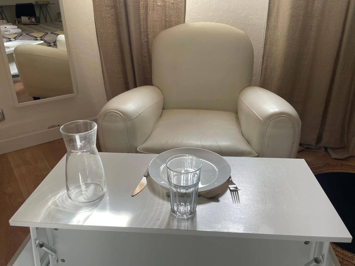 Double Room with Private Bathroom in Montrabé, Toulouse et ses environs