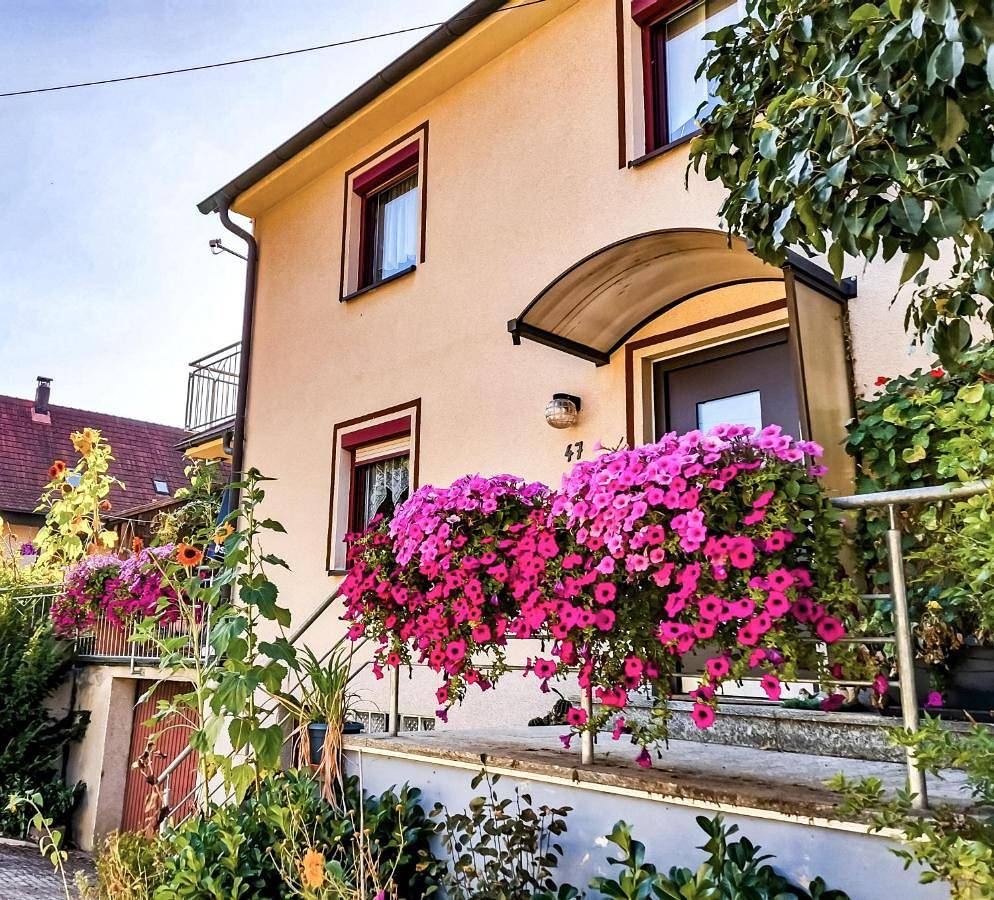 Three-Bedroom House in Neudrossenfeld, Frankenalb