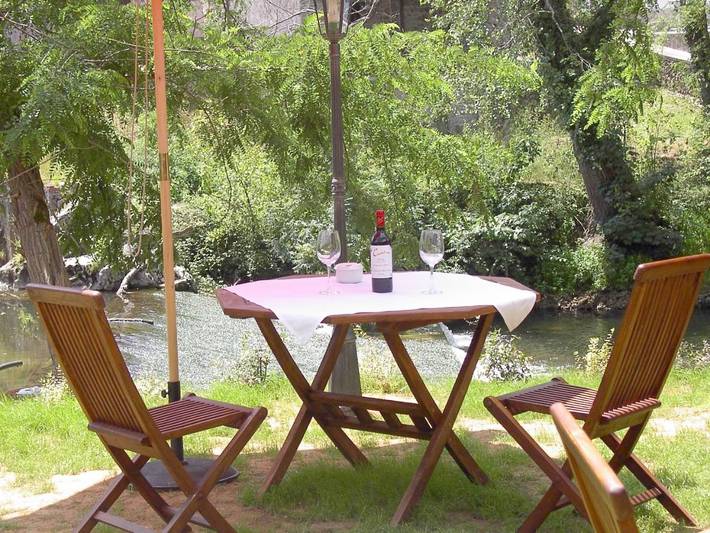 Hotel para 10 personas, con Terraza y Jardín en Comarca de Oriente - 3