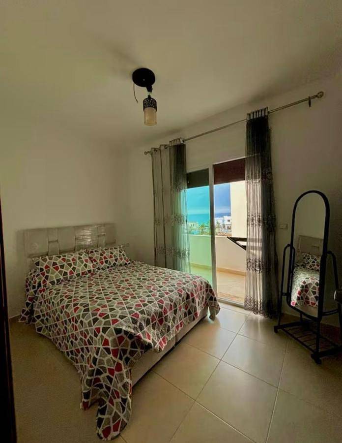 Gîte pour 8 personnes, avec balcon et vue dans Oued Laou