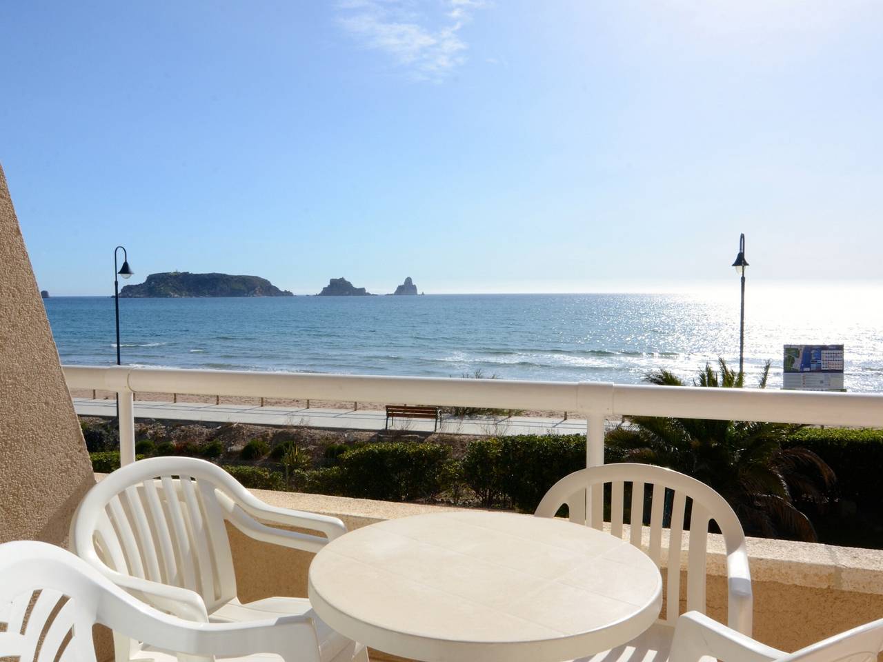 Ganze Wohnung, Ferienwohnung am Meer in L'Estartit mit Pool in Els Griells, Costa Brava