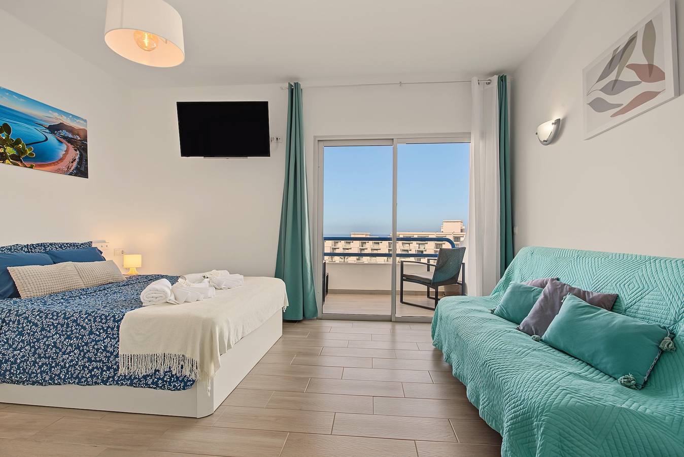 Appartement entier, Appartement 'Dream Ocean Sunset' : vue mer, jardin commun et Wi-Fi in Playa Paraíso, Adeje