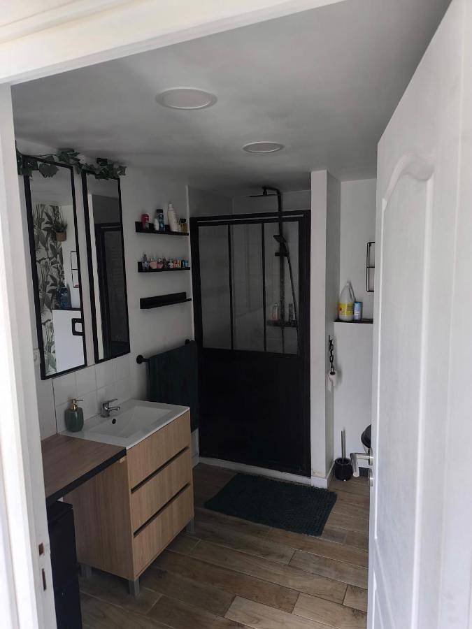 Appartement entier, Grand appartement plein centre 4 chambres in Montoir-de-Bretagne, Vallée de la Loire
