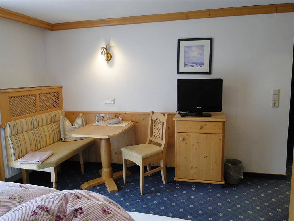 Apartamento vacacional entero, Zweibettzimmer Du/Wc, Balkon in Hintertux, Tux
