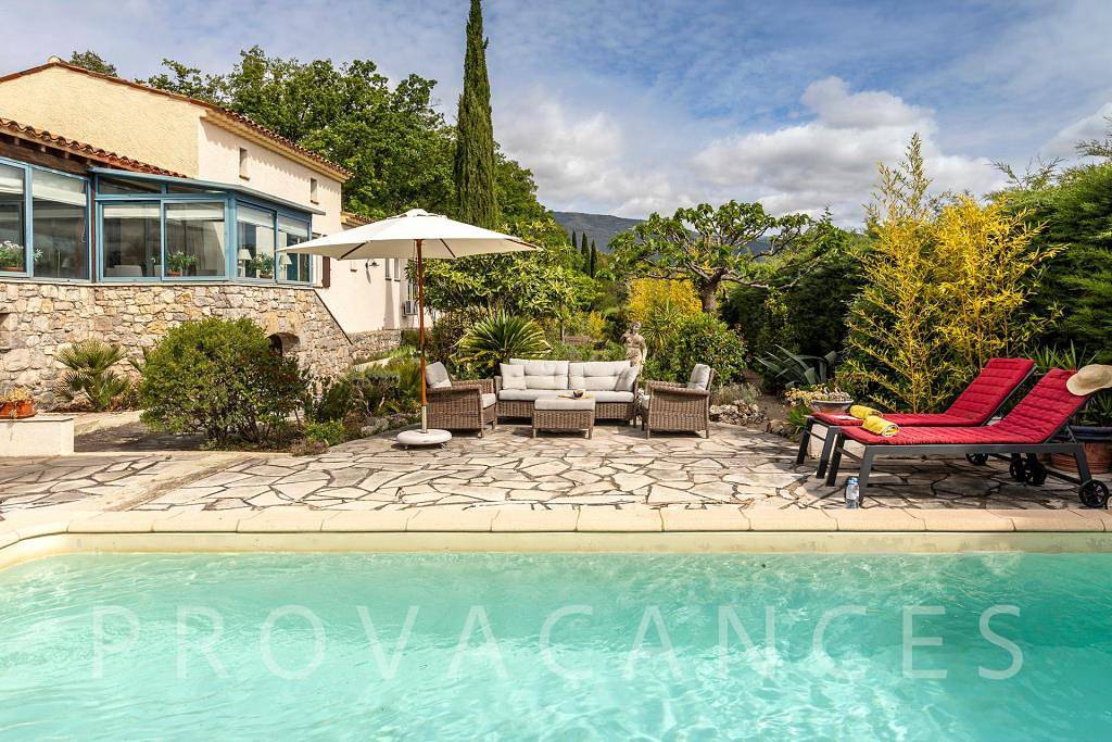 Beautiful villa with pool on the outskirts of Seillans in Seillans, Region de Draguignan