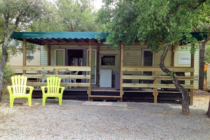Camping für 4 Personen, mit Garten und Pool, mit Haustier in Roquebrune-sur-Argens