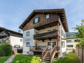 Ferienwohnung für 8 Personen, mit Garten und Balkon in Kitzbühel