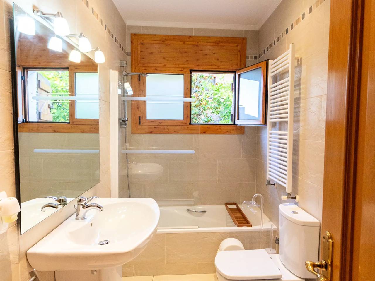 Casa 8 Personas in San Cipriano de Vallalta, Costa del Maresme