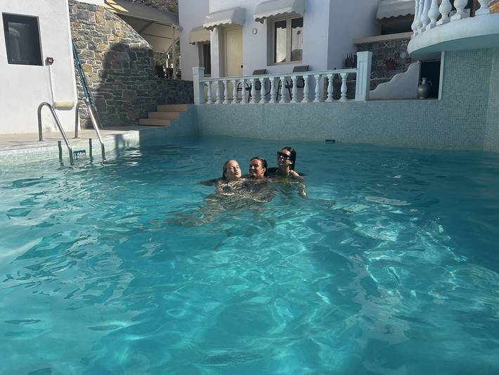 Vakantiehuis voor 15 personen, with tuin and uitzicht as well as uitzicht op zee and balkon in Chersonissos