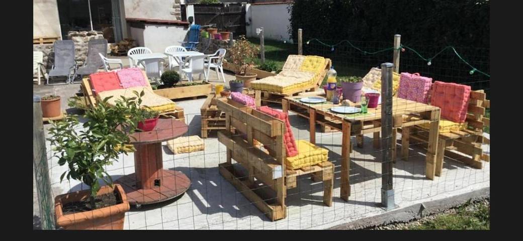 Chambre d’hôte pour 2 personnes, avec jardin ainsi que jacuzzi et piscine dans la Loire - 2