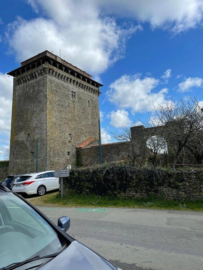 Location de vacances pour 7 personnes, avec terrasse à Bazoges-en-Pareds - 3