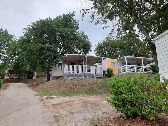 Kemping dla 5 osób, z widok i taras oraz basen dla dzieci i basen w Poreč