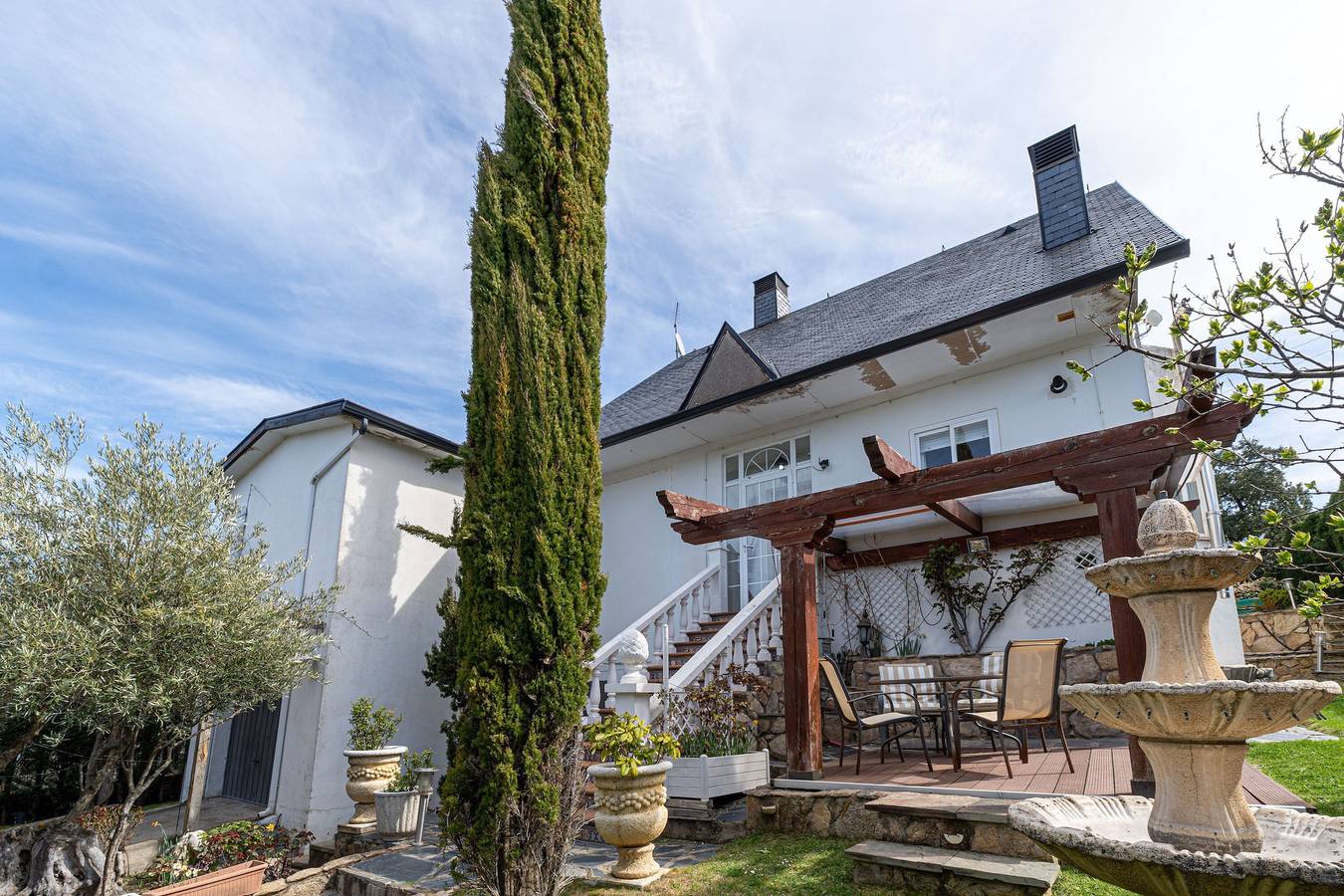 La Rosa De Los Vientos – Villa mit Pool & Whirlpool in der Sierra de Guadarrama in El Espinar, Segovia Provinz