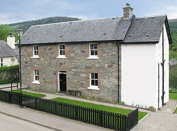 Vacation Rental for 5 Guests in Fort Augustus, Loch Ness, Picture 1