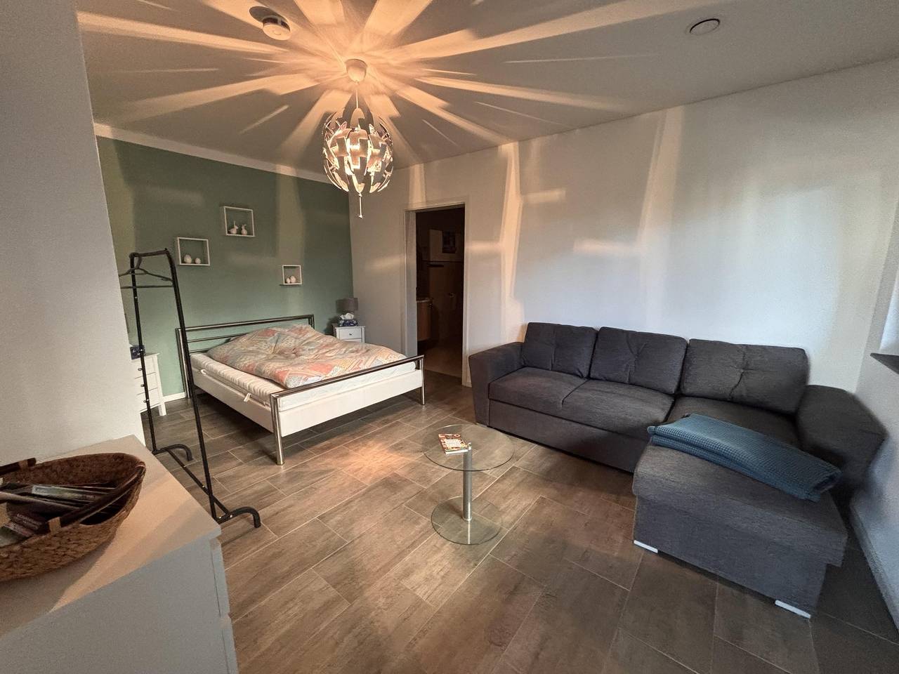 Ganze Ferienwohnung, Appartement/Fewo, Dusche und Bad, Wc, 1 Schlafraum in Kastellaun, Hunsrück