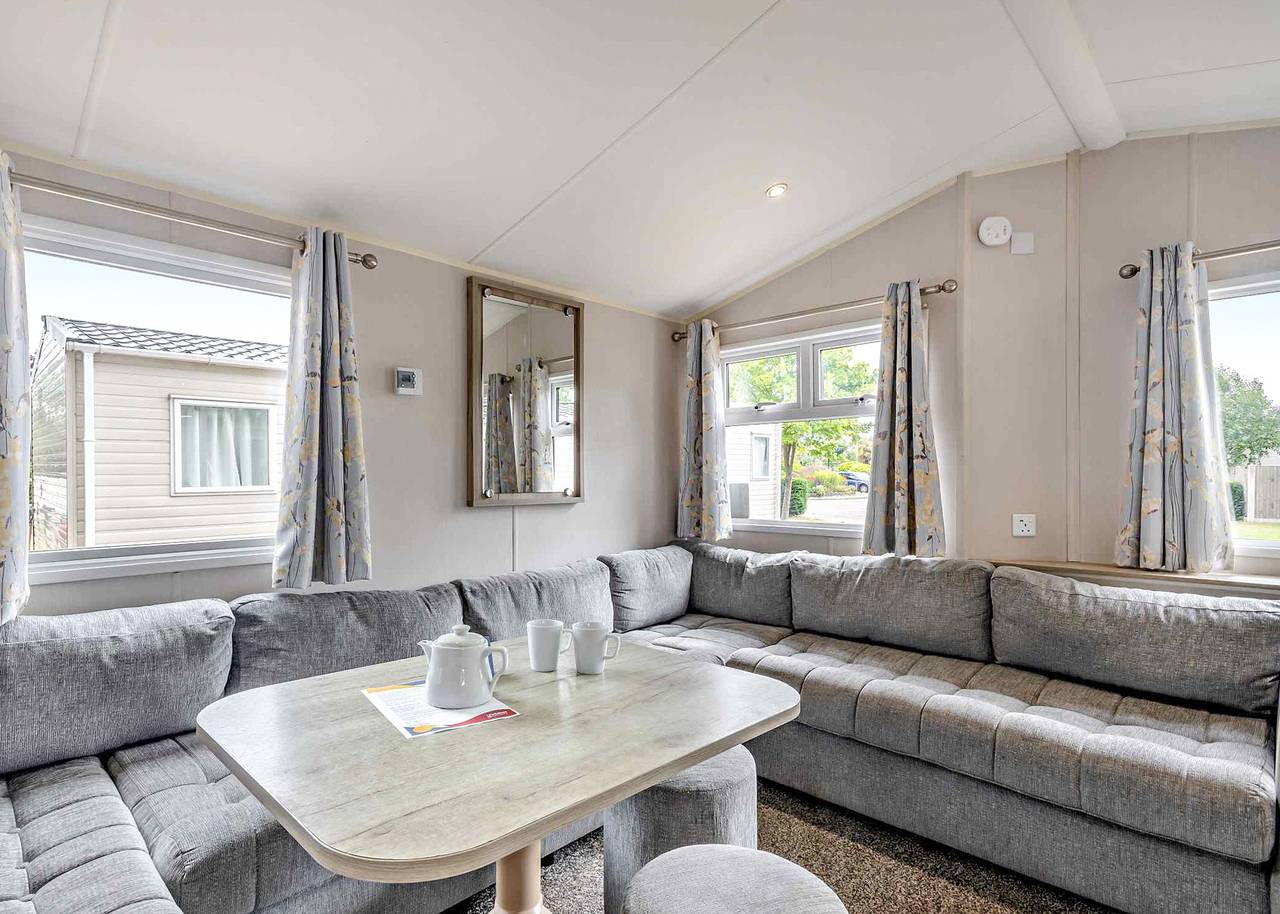 Silver 3 Bedroom Caravan, Sleeps 8 in Great Yarmouth, The Broads