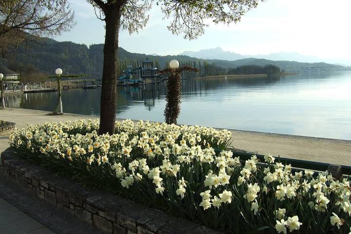 Ferienhaus für 4 Personen, mit Garten und Balkon am Wörthersee